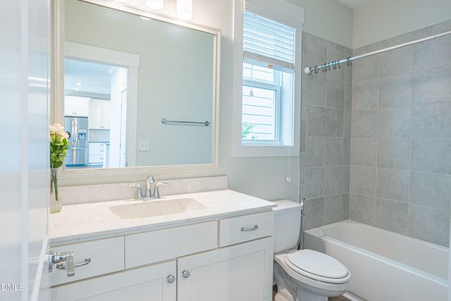 303 Quarter Gate Trace, Chapel Hill, NC 27516