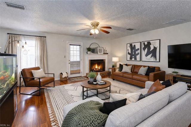 2934 Szetela CT, Hampton, VA 23666