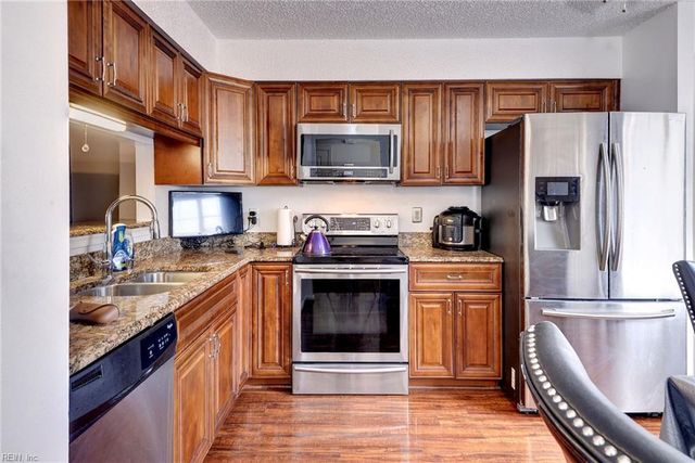 2934 Szetela CT, Hampton, VA 23666