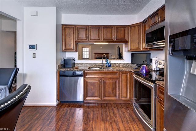 2934 Szetela CT, Hampton, VA 23666