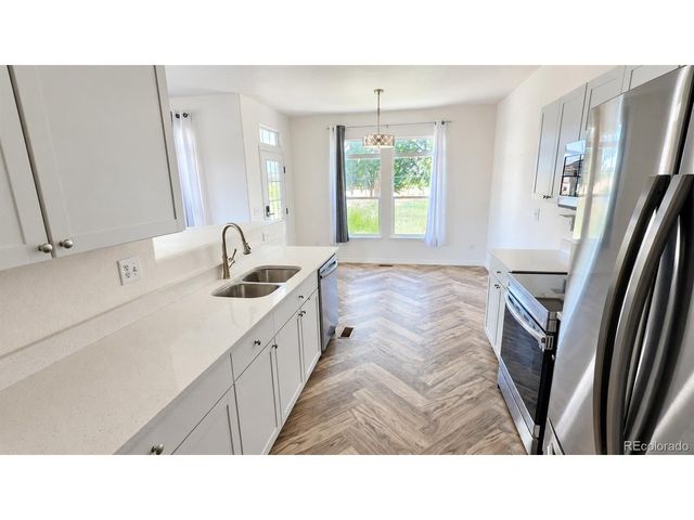 3000 E 112th Ave 61, Northglenn, CO 80233