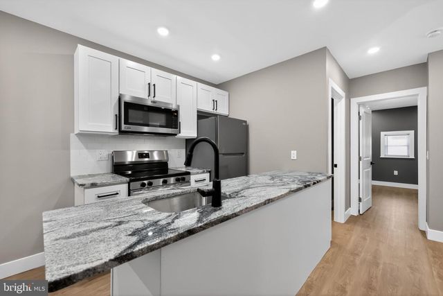 707 EDGEMORE RD, Philadelphia, PA 19151