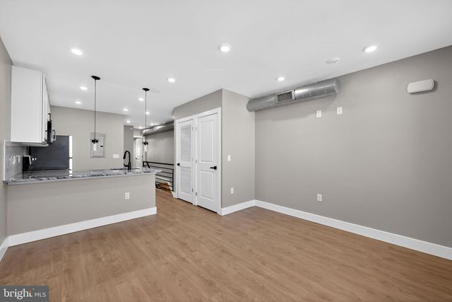 707 EDGEMORE RD, Philadelphia, PA 19151