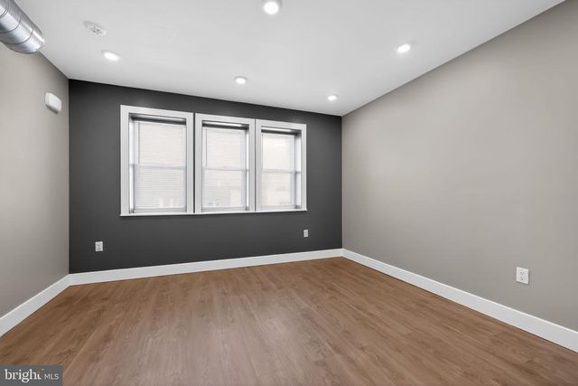 707 EDGEMORE RD, Philadelphia, PA 19151