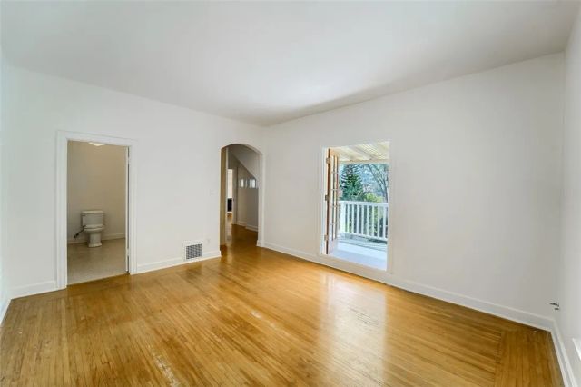 5924 Graciosa Drive, Los Angeles, CA 90068