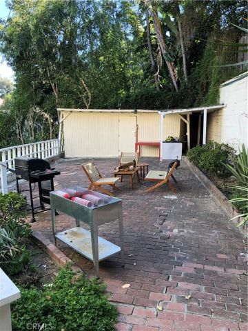 5924 Graciosa Drive, Los Angeles, CA 90068