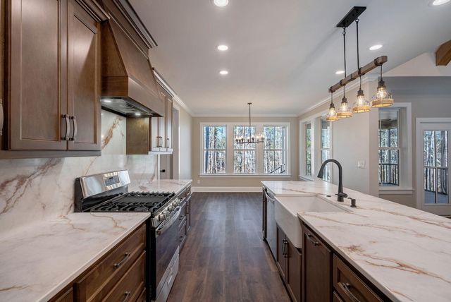 112 Elliott Circle, Mc Cormick, SC 29835