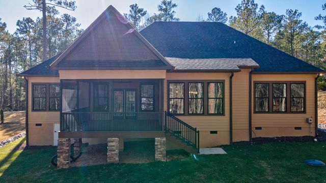 112 Elliott Circle, Mc Cormick, SC 29835