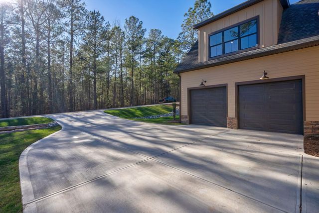 112 Elliott Circle, Mc Cormick, SC 29835