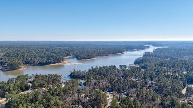 112 Elliott Circle, Mc Cormick, SC 29835