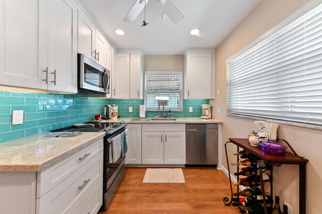 604 Hummingbird Lane, Delray Beach, FL 33445