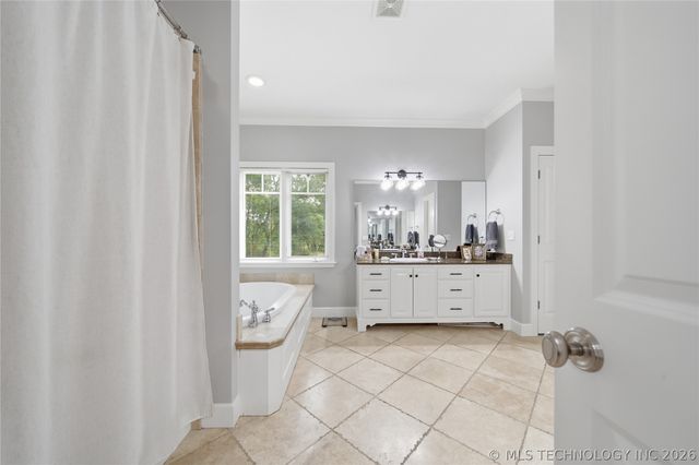 7952 N 71st East Avenue, Owasso, OK 74055