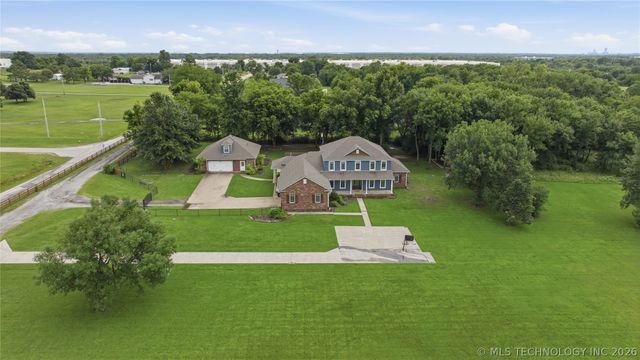 7952 N 71st East Avenue, Owasso, OK 74055