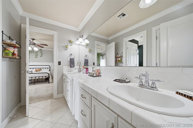 7952 N 71st East Avenue, Owasso, OK 74055