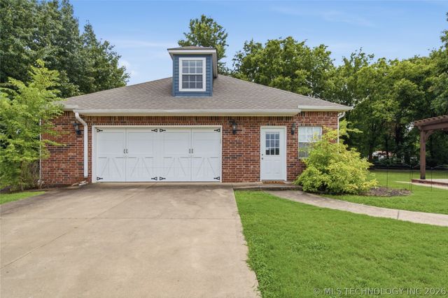 7952 N 71st East Avenue, Owasso, OK 74055