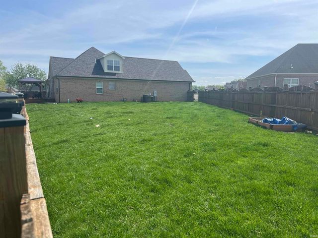 13221 Cricket Trace, Evansville, IN 47725