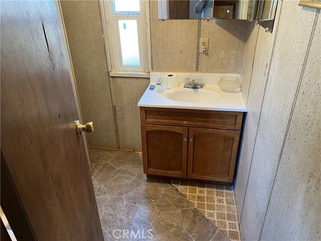 14707 Walnut Avenue, Clearlake, CA 95422