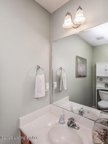 11048 Symington Cir, Louisville, KY 40241