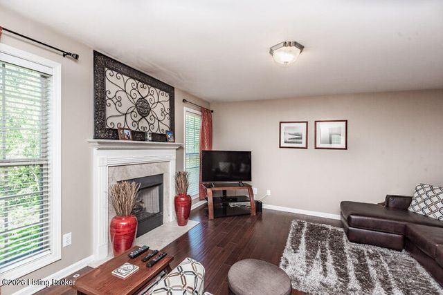 11048 Symington Cir, Louisville, KY 40241