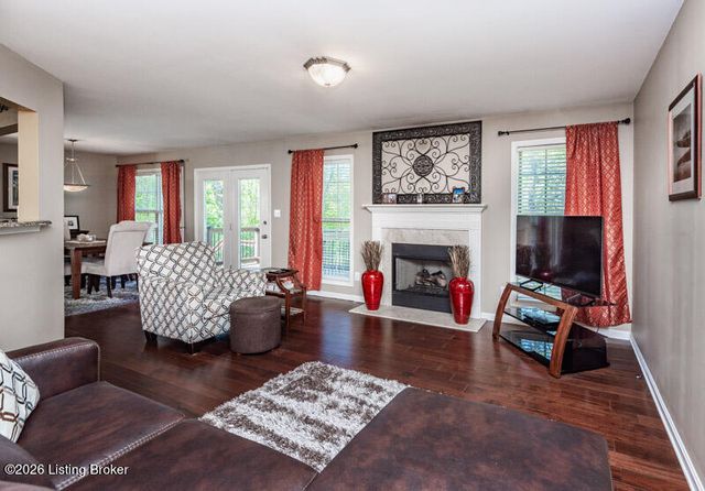 11048 Symington Cir, Louisville, KY 40241