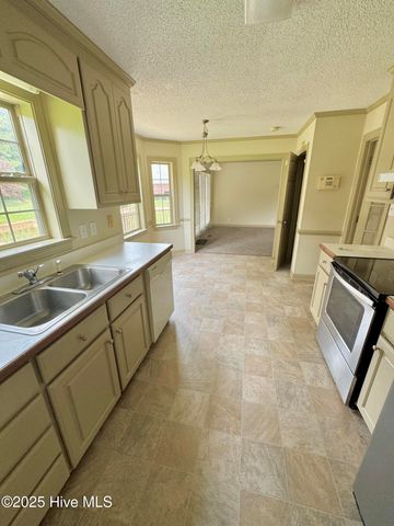 1905 Nc 111, Goldsboro, NC 27530