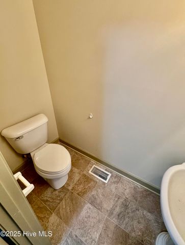 1905 Nc 111, Goldsboro, NC 27530