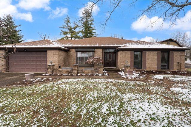 2609 Saint Andrews Road, Jeffersonville, IN 47130