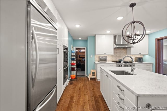 2609 Saint Andrews Road, Jeffersonville, IN 47130