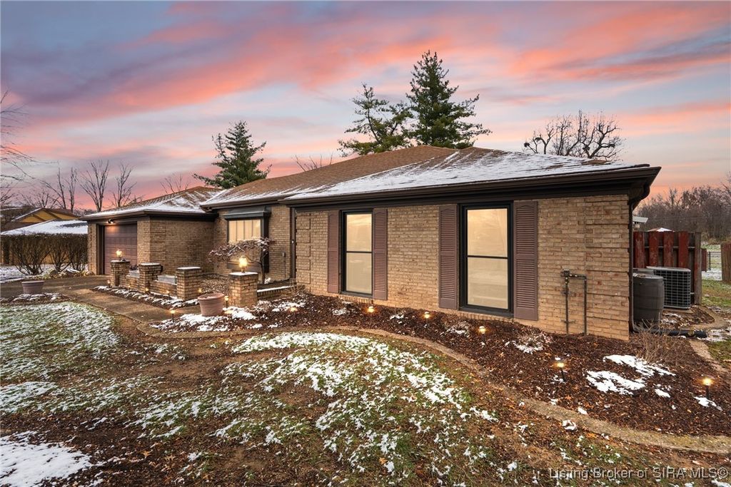 2609 Saint Andrews Road, Jeffersonville, IN 47130