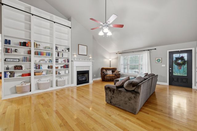 1037 Ashlyn Drive, Mt Sterling, KY 40353