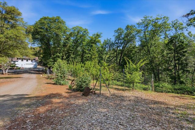 16276 Indian Flat Rd, Nevada City, CA 95959