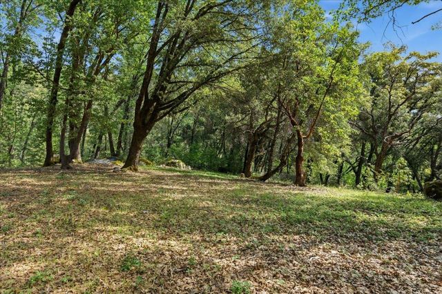 16276 Indian Flat Rd, Nevada City, CA 95959