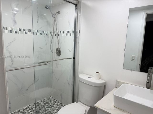 6055 W 19th Ave 311, Hialeah, FL 33012