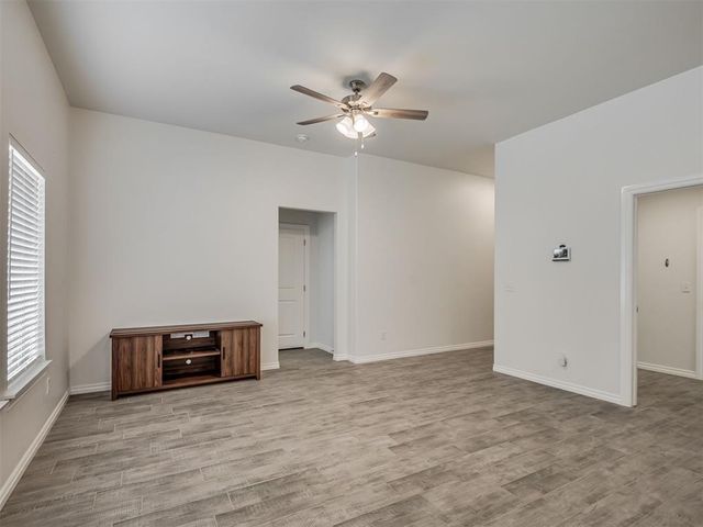 3013 Crossover Court, Moore, OK 73160