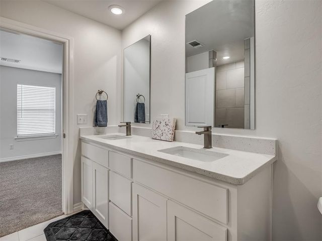 3013 Crossover Court, Moore, OK 73160