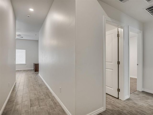 3013 Crossover Court, Moore, OK 73160