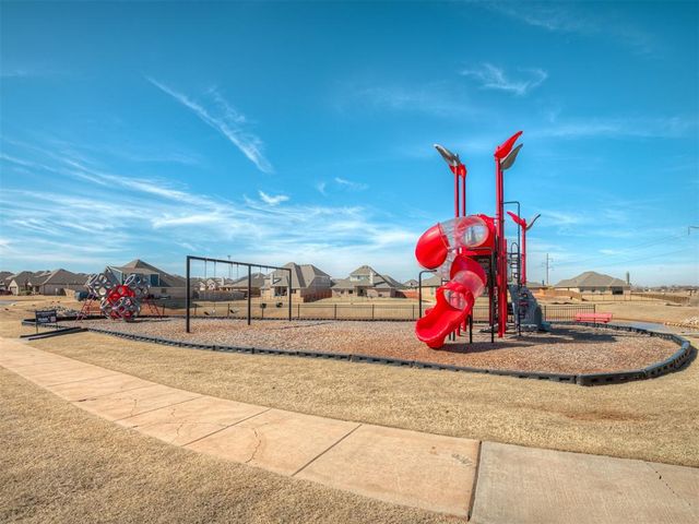 3013 Crossover Court, Moore, OK 73160