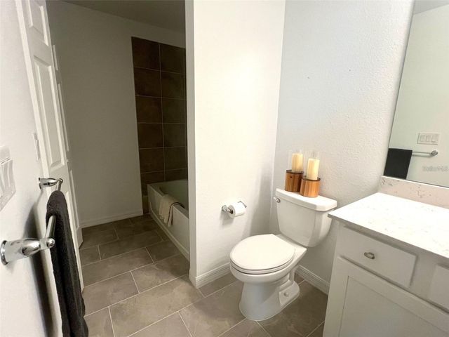 18114 GAWTHROP DRIVE 305, Bradenton, FL 34211