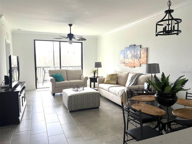 18114 GAWTHROP DRIVE 305, Bradenton, FL 34211