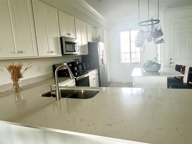 18114 GAWTHROP DRIVE 305, Bradenton, FL 34211