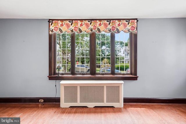 924 COLUMBIA AVE, Palmyra, NJ 08065
