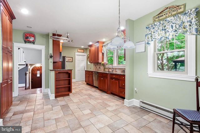 924 COLUMBIA AVE, Palmyra, NJ 08065