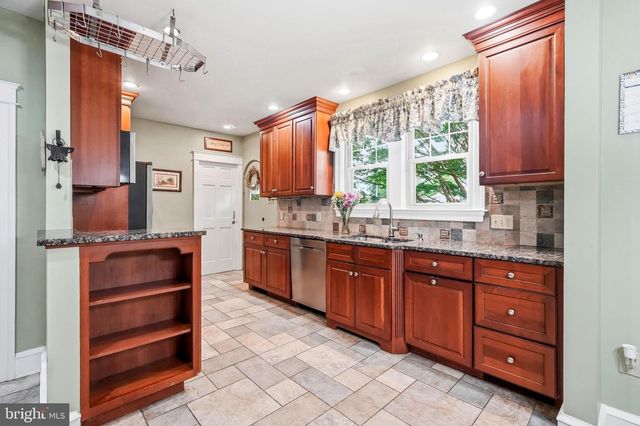 924 COLUMBIA AVE, Palmyra, NJ 08065