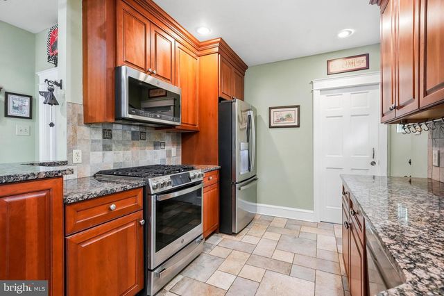 924 COLUMBIA AVE, Palmyra, NJ 08065
