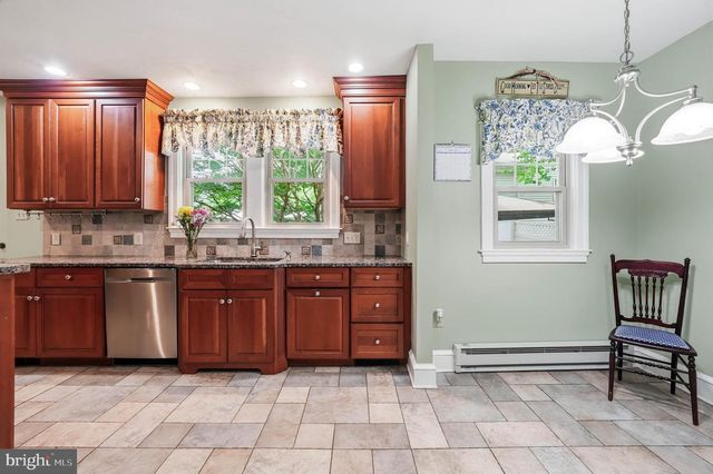 924 COLUMBIA AVE, Palmyra, NJ 08065