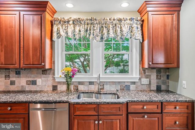 924 COLUMBIA AVE, Palmyra, NJ 08065