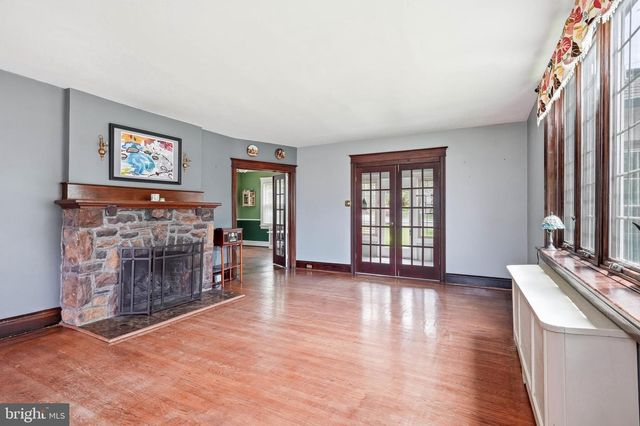 924 COLUMBIA AVE, Palmyra, NJ 08065