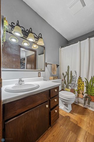 2225 4th Avenue S, Moorhead, MN 56560