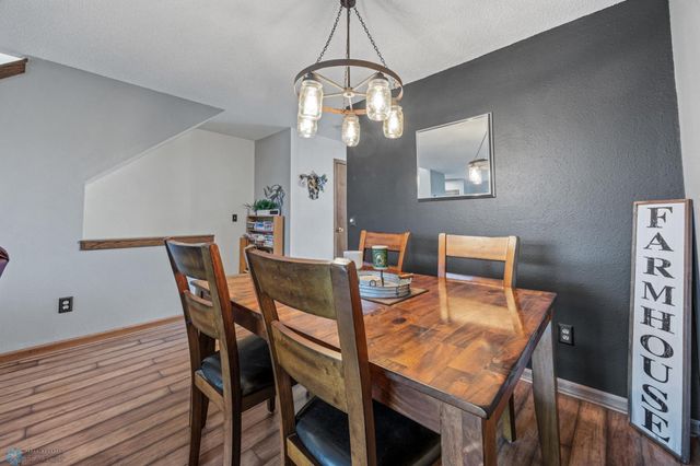 2225 4th Avenue S, Moorhead, MN 56560