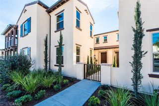 152 Bishop, Irvine, CA 92620